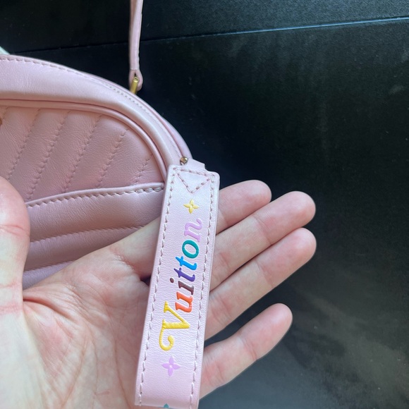 Louis Vuitton Wave Pink Crossbody Bag - Picture 4 of 16
